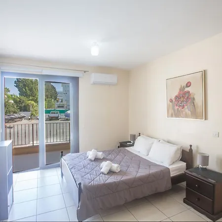 Moderne Erdgeschosswohnung In * Agia Napa