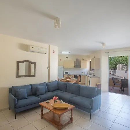 Moderne Erdgeschosswohnung In Apartment Ayia Napa