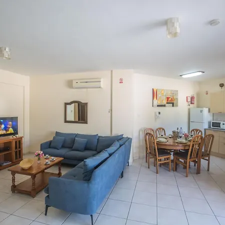 Apartment Moderne Erdgeschosswohnung In *